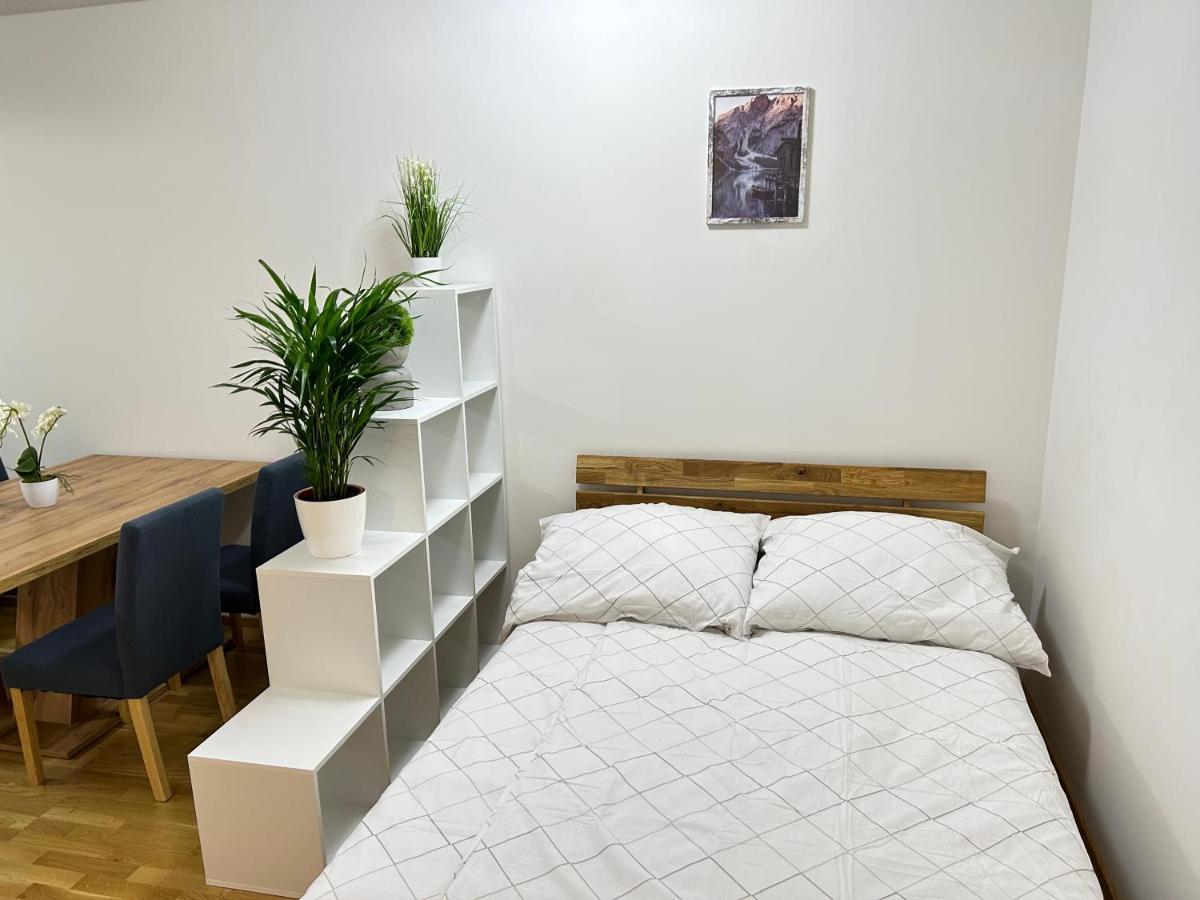 55 M2 Stylish Apartment With Balcony & Parking Vienna Exterior photo