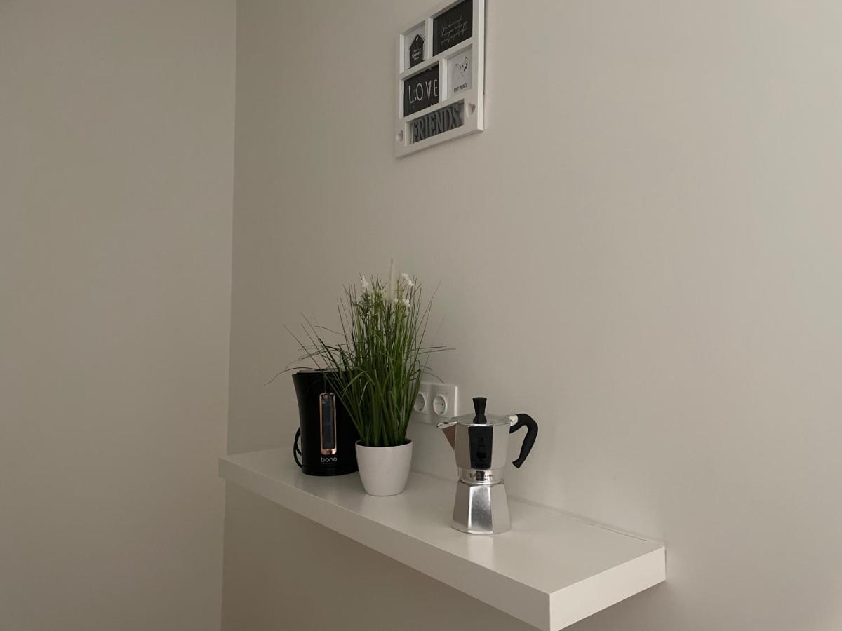 55 M2 Stylish Apartment With Balcony & Parking Vienna Exterior photo