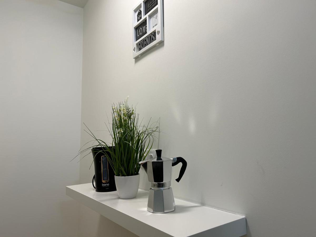 55 M2 Stylish Apartment With Balcony & Parking Vienna Exterior photo