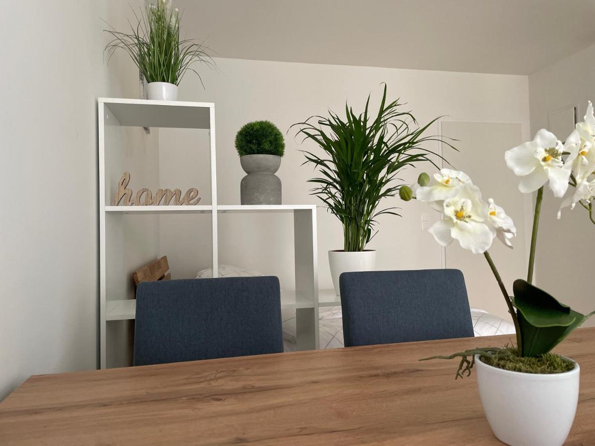 55 M2 Stylish Apartment With Balcony & Parking Vienna Exterior photo