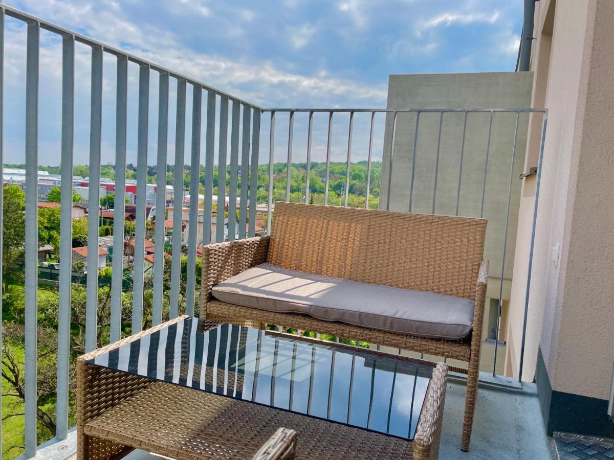 55 M2 Stylish Apartment With Balcony & Parking Vienna Exterior photo